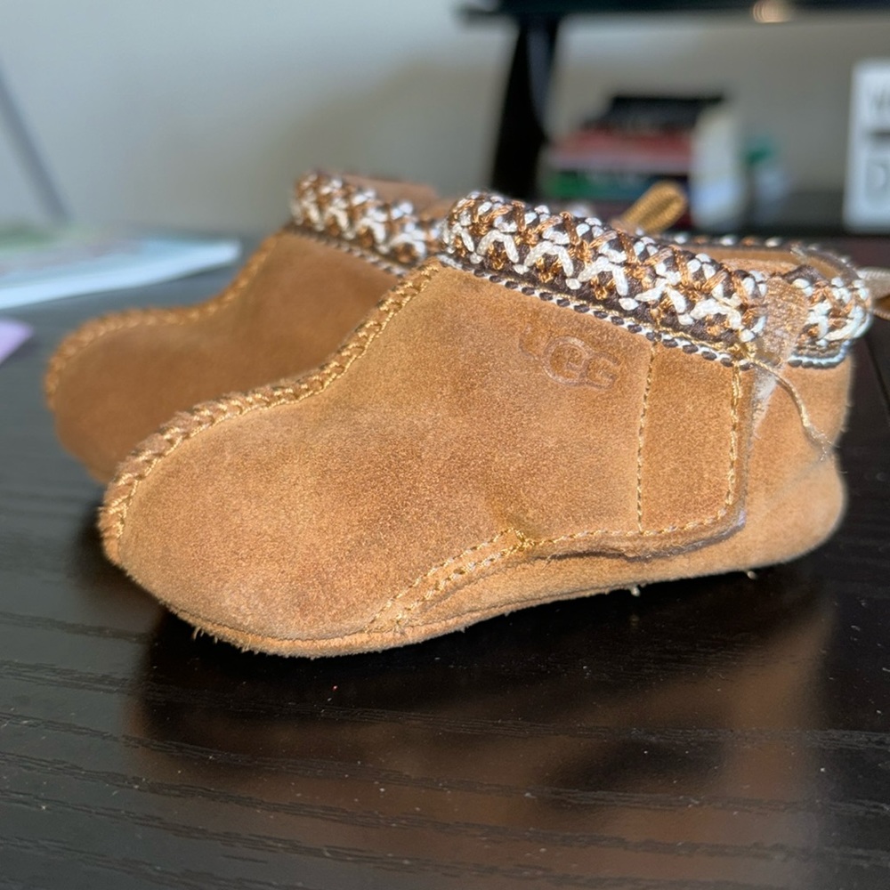 Ugg Tasman